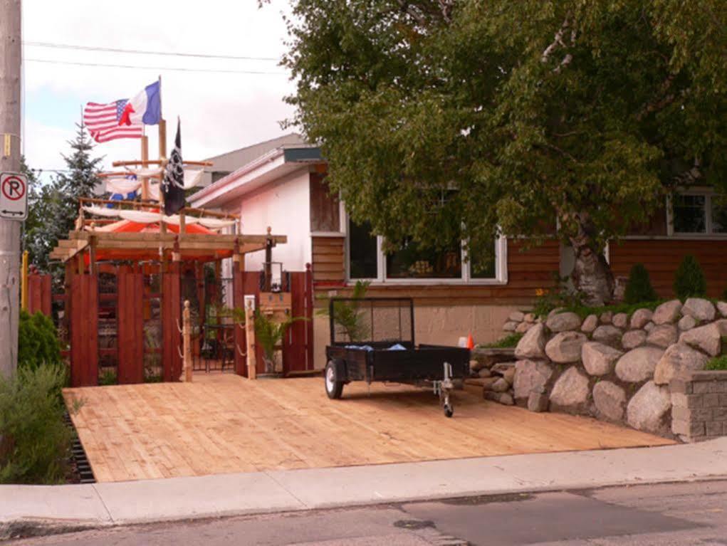 L'Oasis Du Pirate Bed and Breakfast Lévis Εξωτερικό φωτογραφία